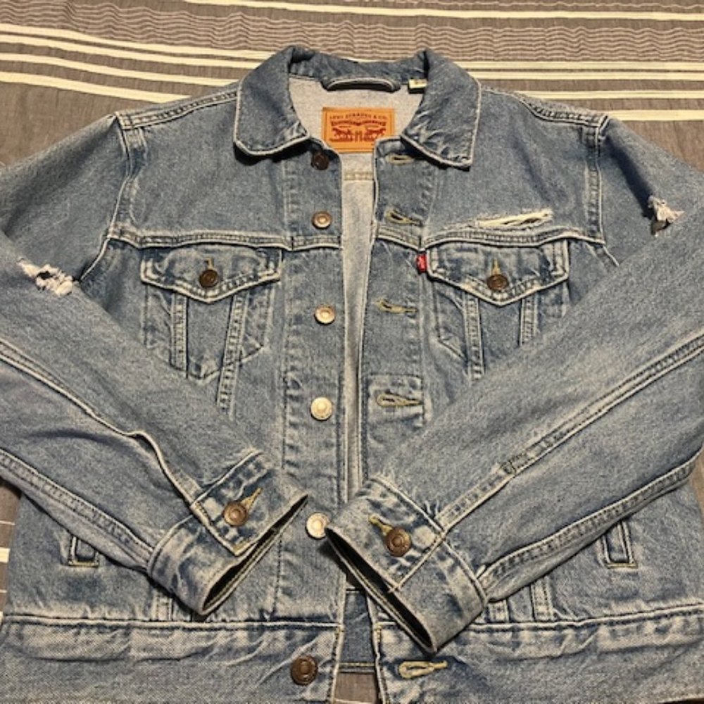 Levi's Women's Ex-Boyfriend Trucker - Pick Holes XS
